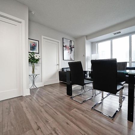 Grand Royal Condos - Cn Tower Toronto Bagian luar foto