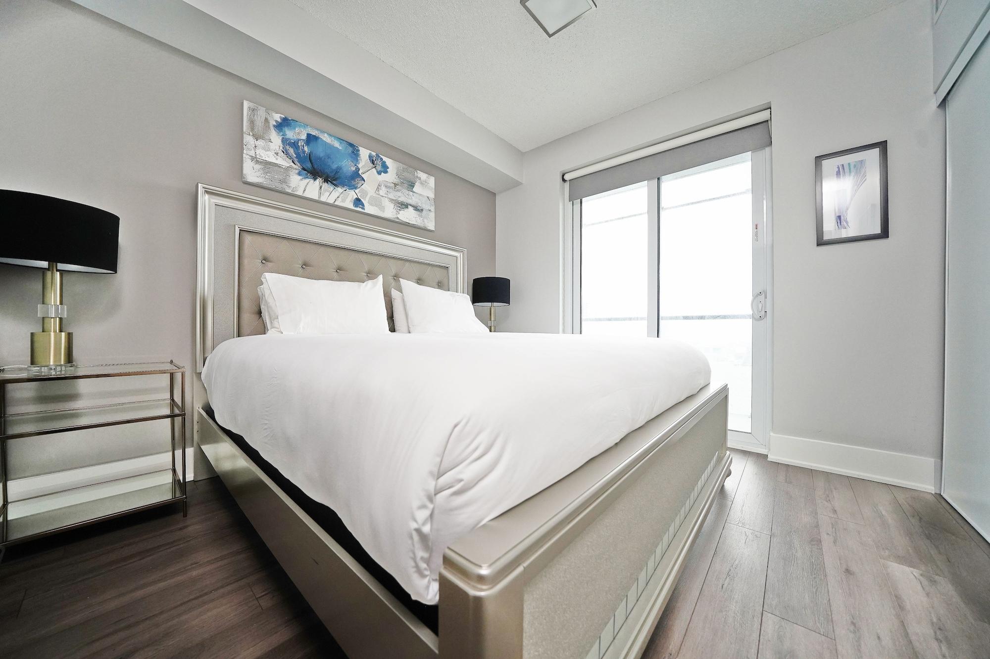 Grand Royal Condos - Cn Tower Toronto Bagian luar foto