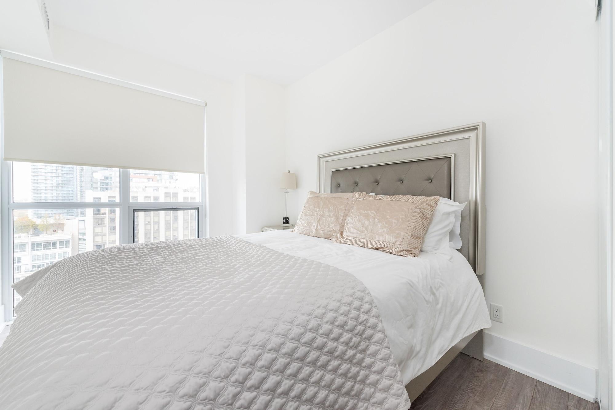 Grand Royal Condos - Cn Tower Toronto Bagian luar foto