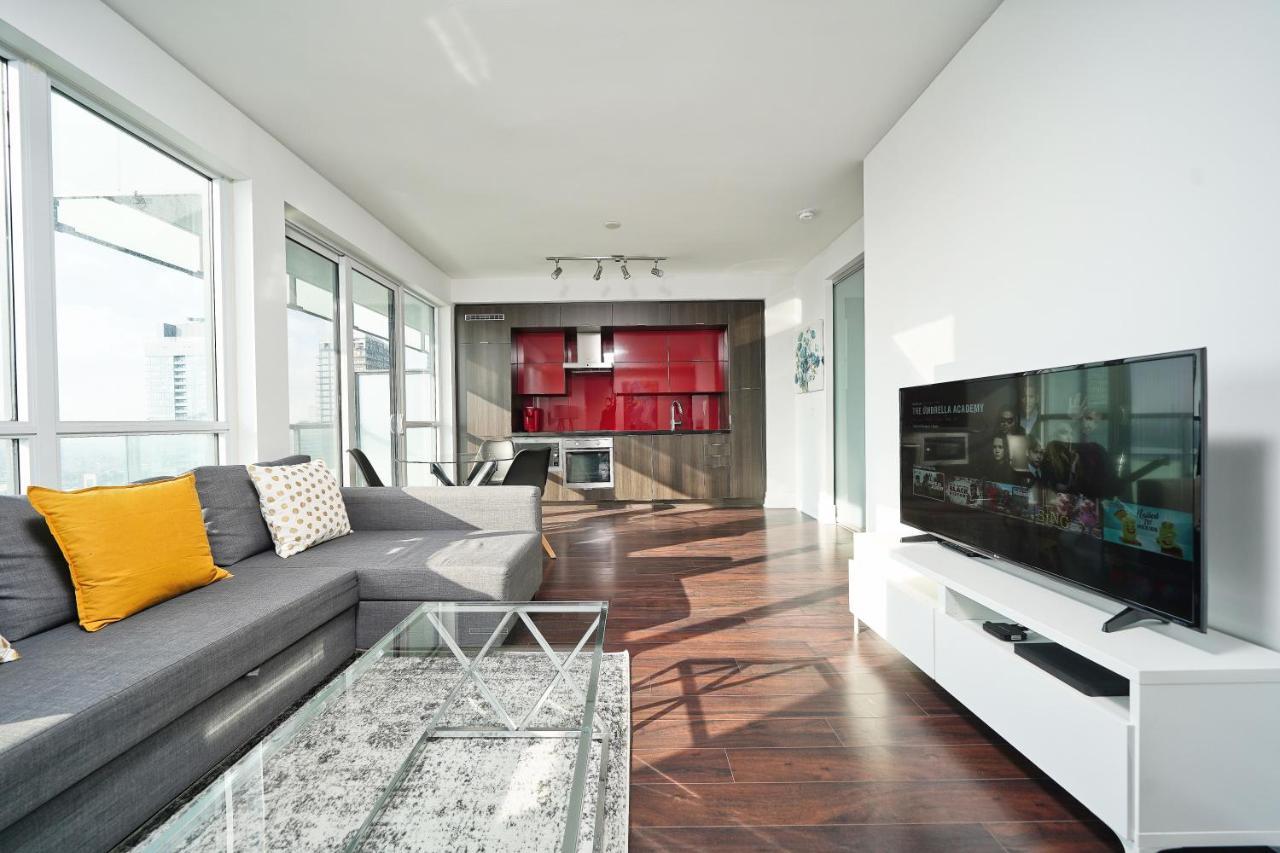 Grand Royal Condos - Cn Tower Toronto Bagian luar foto